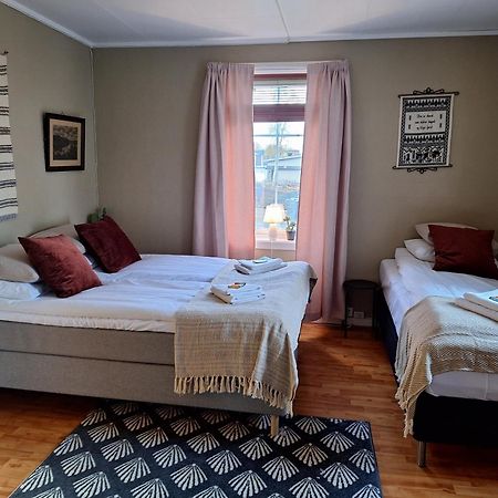 Privat Leilighet Pa Gard Med Badstue Og Nordlys Narvik Exterior foto