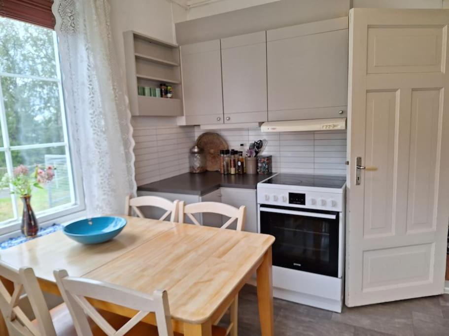 Privat Leilighet Pa Gard Med Badstue Og Nordlys Narvik Exterior foto